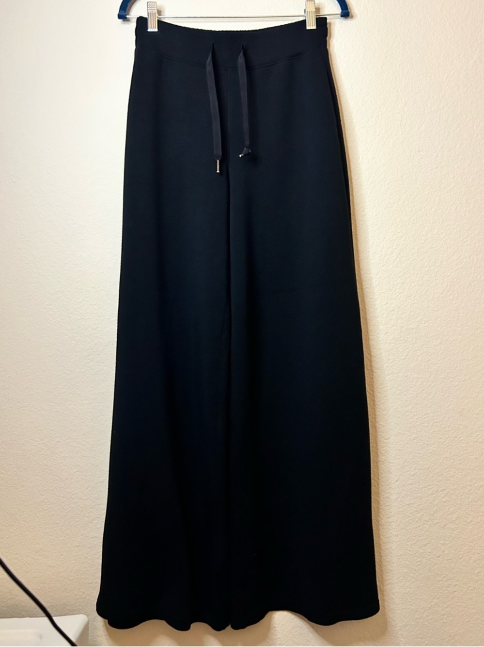 SPANX Black Wide-Leg Drawstring Pants size s/ch/p - Picture 2 of 12